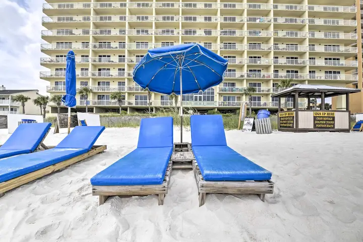 Beach Access On-Site