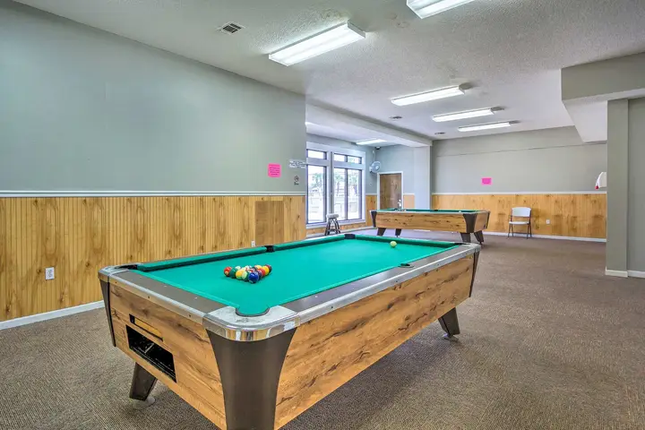 Clubhouse | Pool Tables